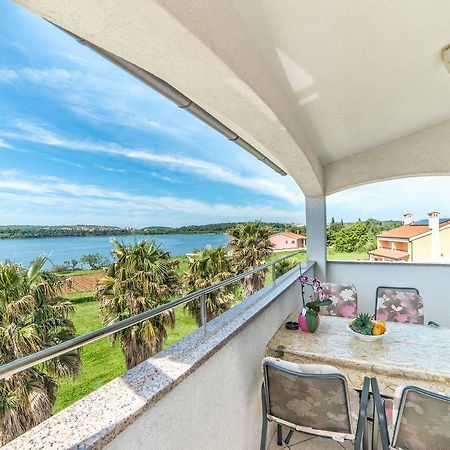 Apartments And Rooms Ana Pomer 217 מראה חיצוני תמונה