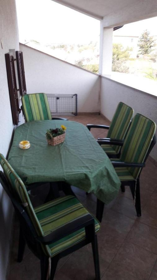 Apartments And Rooms Ana Pomer 217 מראה חיצוני תמונה