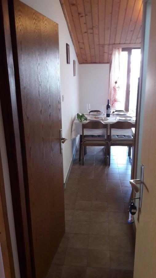 Apartments And Rooms Ana Pomer 217 מראה חיצוני תמונה