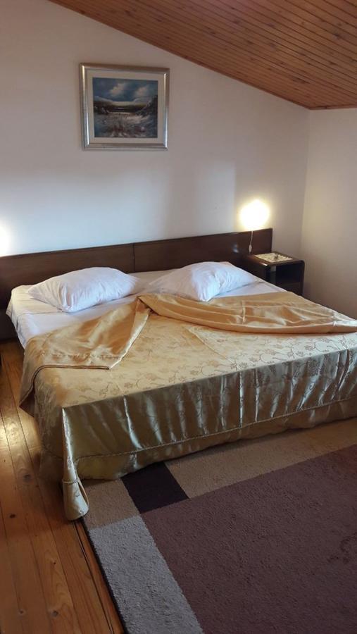 Apartments And Rooms Ana Pomer 217 מראה חיצוני תמונה