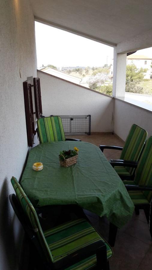 Apartments And Rooms Ana Pomer 217 מראה חיצוני תמונה