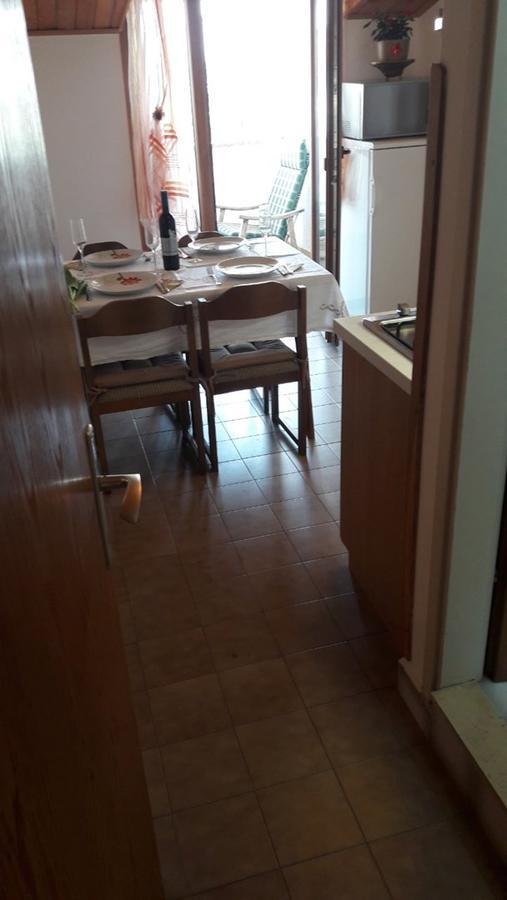 Apartments And Rooms Ana Pomer 217 מראה חיצוני תמונה