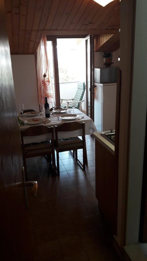 Apartments And Rooms Ana Pomer 217 מראה חיצוני תמונה