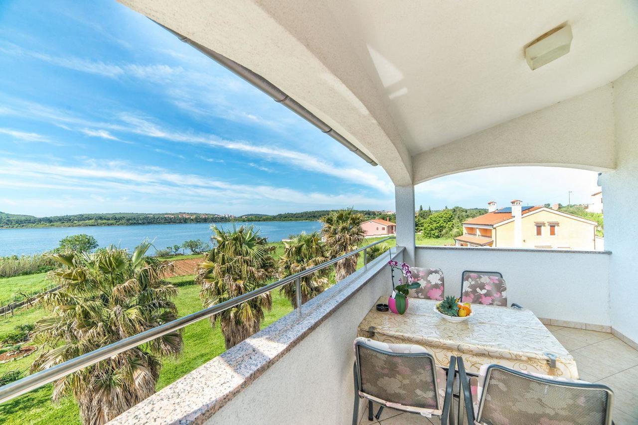 Apartments And Rooms Ana Pomer 217 מראה חיצוני תמונה