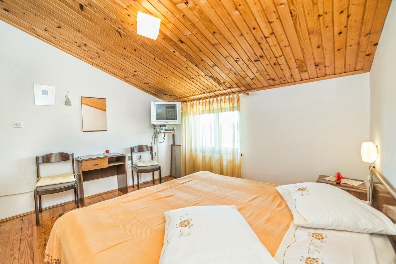 Apartments And Rooms Ana Pomer 217 מראה חיצוני תמונה