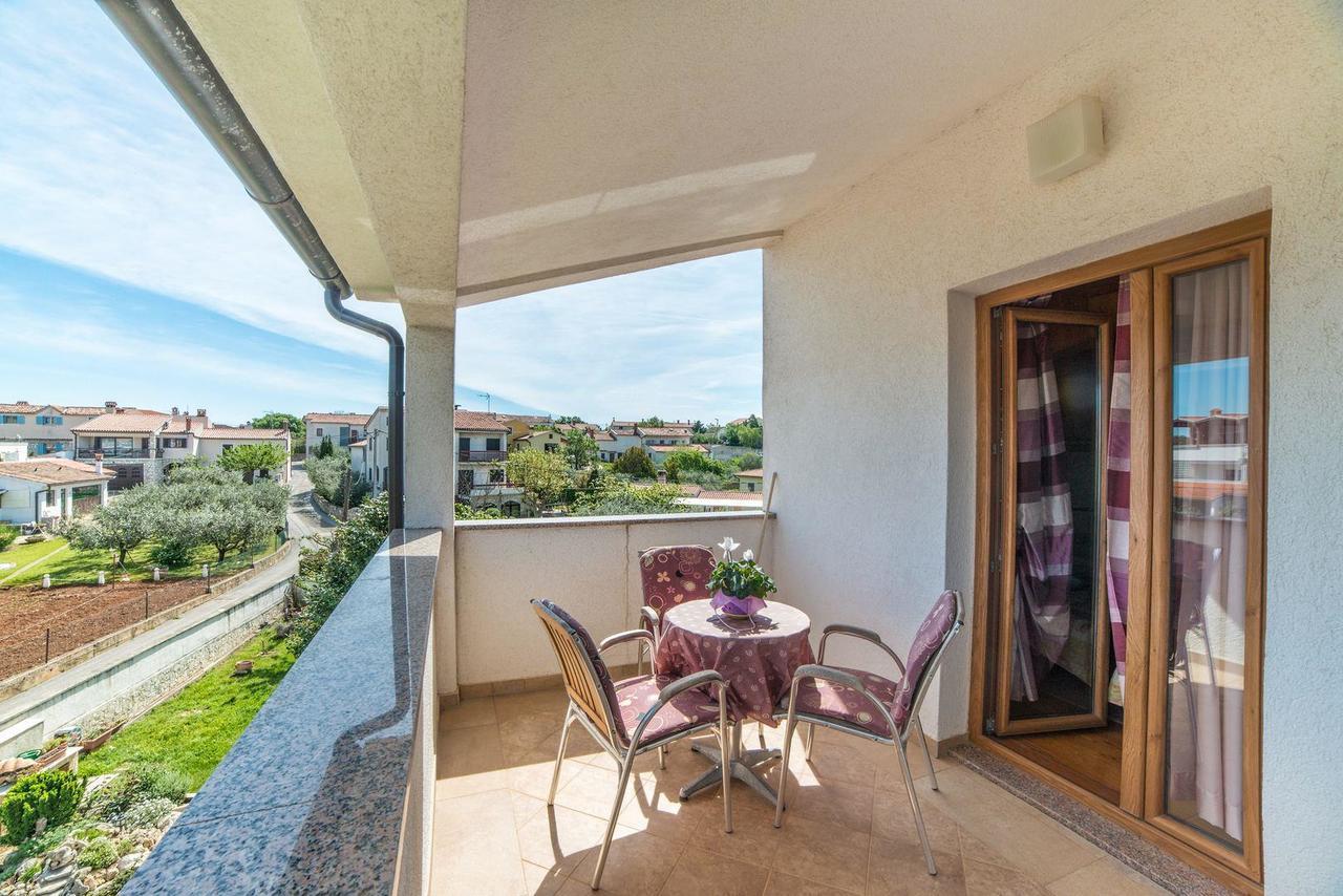 Apartments And Rooms Ana Pomer 217 מראה חיצוני תמונה